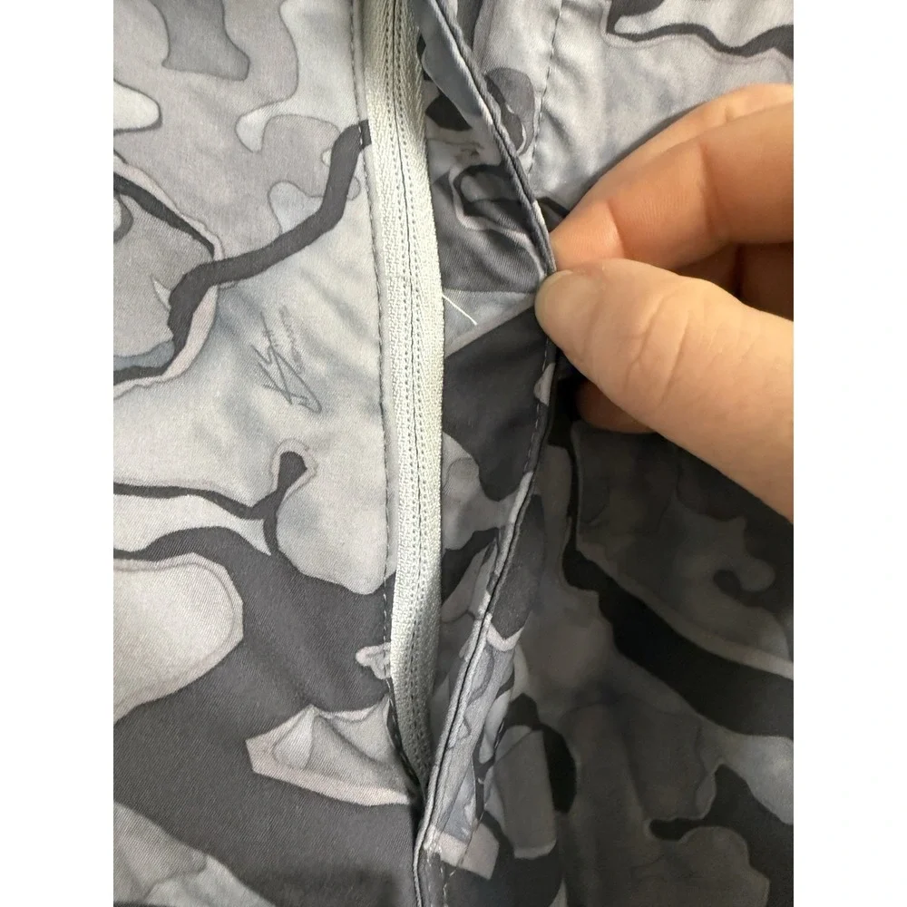HUK Gear Men's XL Lowcountry Performance Fishing Shorts Camo Blue Black 6